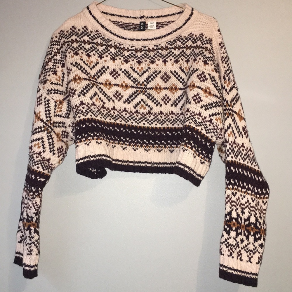 Multi patterned knitted crop sweater